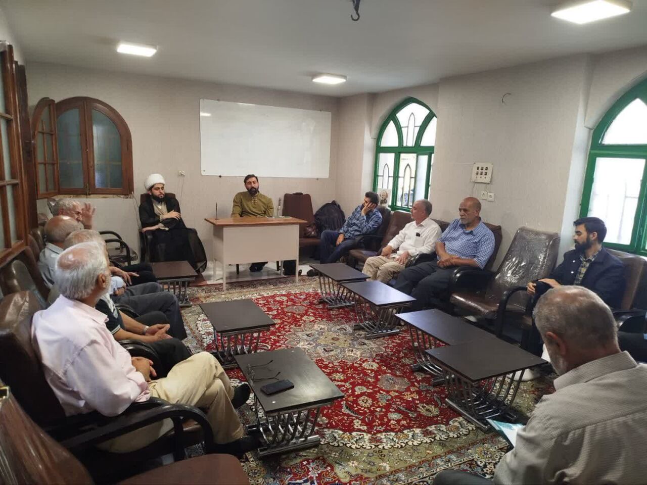 وقتی «رشد» به معنای کلمه در مسجد امام حسن(ع) مشهد معنا می‌شود