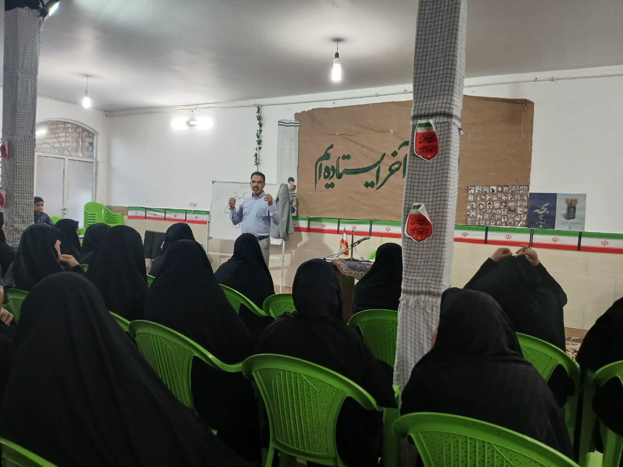 نشست توانمندسازی واسطین ازدواج در سفیدشهر برگزار شد