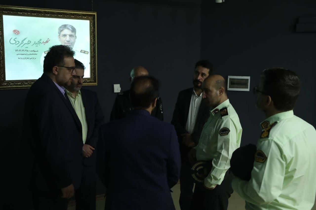 نمایشگاه «فداییان امنیت»؛ روایتی از پرتره شهدای فراجا در دفاع مقدس ۱۲روزه