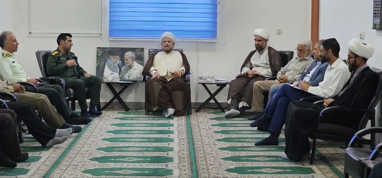 فرصت یک‌ماهه تا ۱۳ آبان را برای تبیین حقایق از دست ندهیم