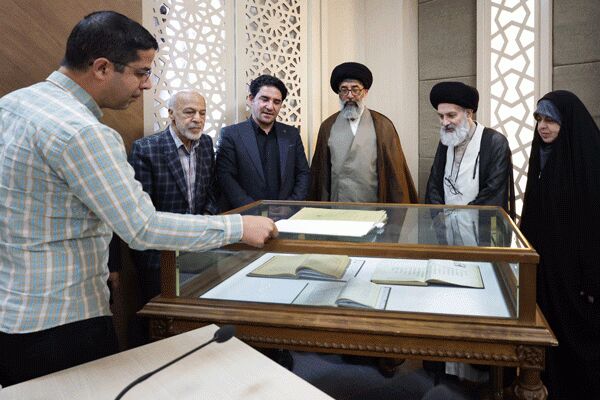 رونمایی از قدیمی‌ترین مجله پست و تلگراف ایران در کتابخانه رضوی