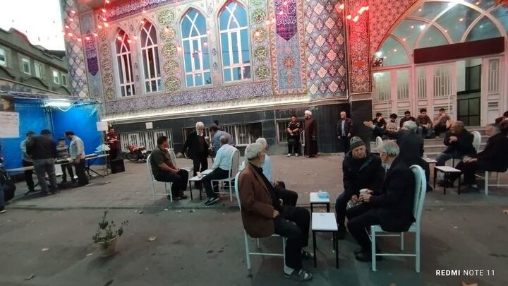 این مسجد خانه دوم بسیاری از مردم خوی است