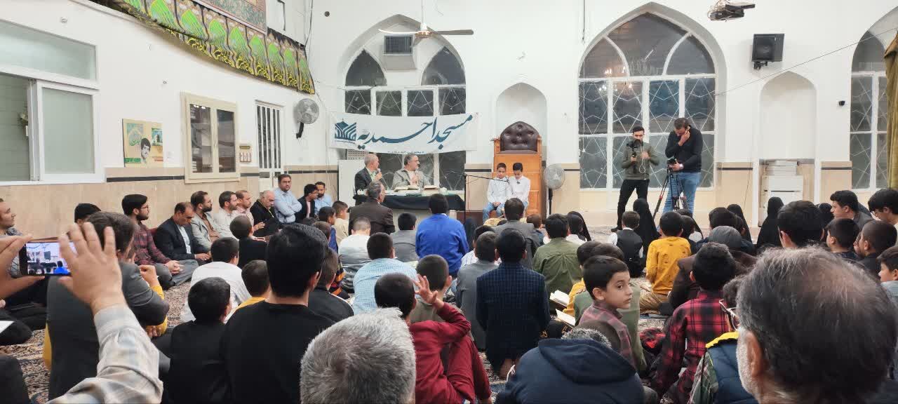 جلسه قرآن مسجد احمدیه مشهد امشب ویژه‌تر برگزار شد