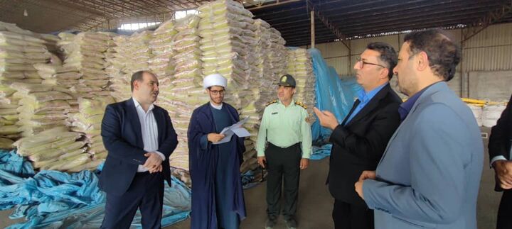 کشف بیش از ۱۶۰۰ تن برنج احتکار شده در بندرعباس/ دستور توزیع این برنج‌ها در بازار صادر شد