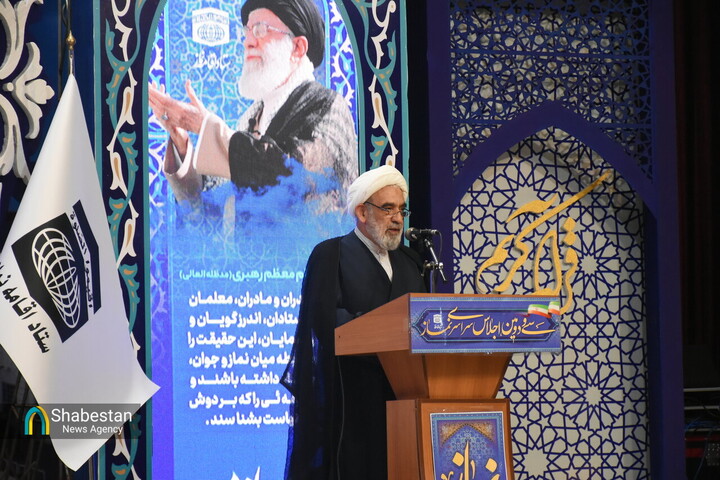 نماز پیوند ملت‌ها را در اقصی نقاط جهان برقرار می‌سازد