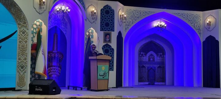 مسجد؛ نقطه آغاز حکمرانی مردمی و نخبگانی