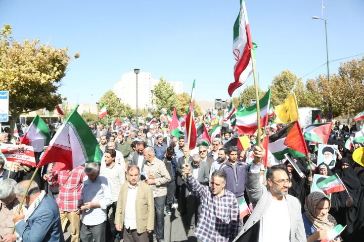 حضور حماسی زنجانی‌ها در راهپیمایی «بشارت نصر»  
