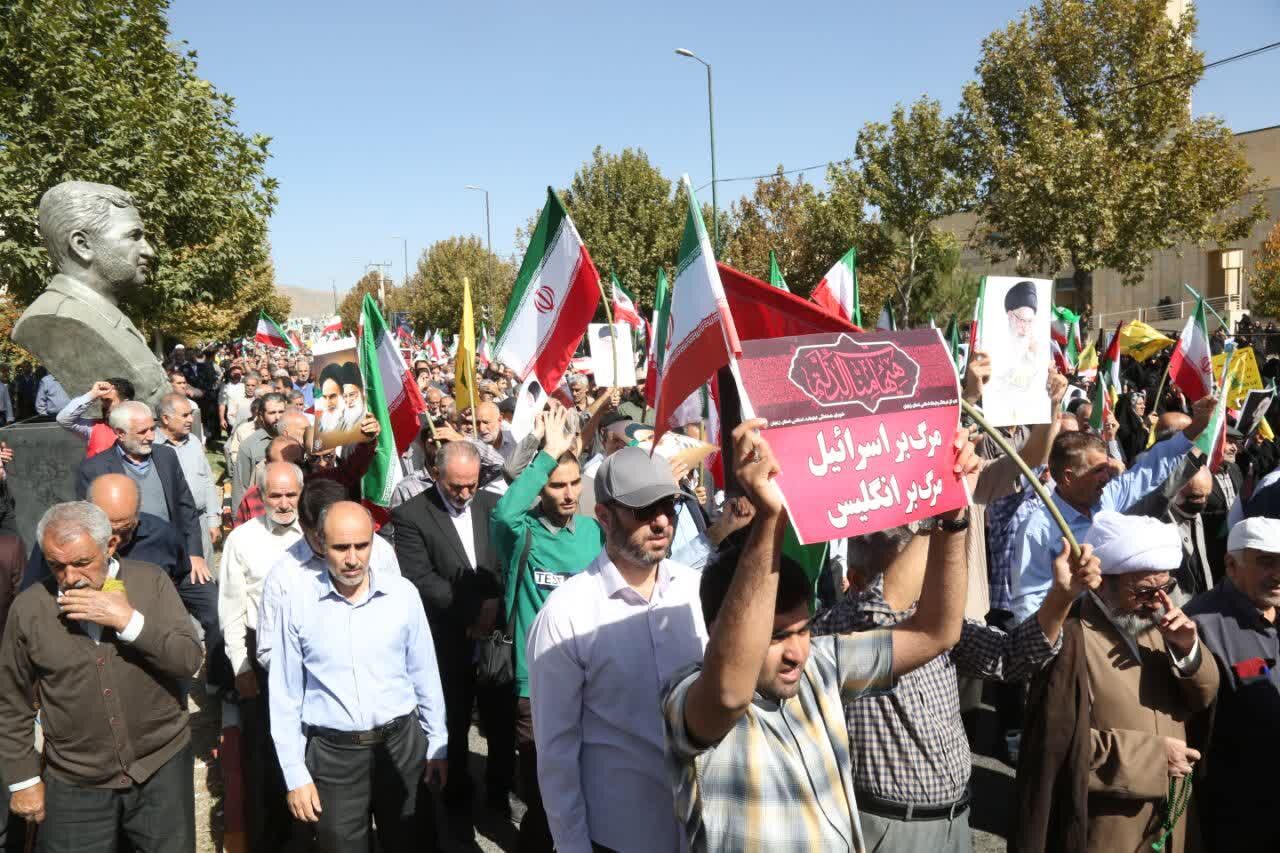 حضور حماسی زنجانیها در راهپیمایی «بشارت نصر»