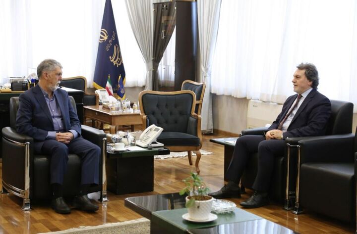 صالحی: همکاری‌های رسانه‌ای دو کشور را باید تقویت کرد/ تاکید بر افزایش فعالیت‌های فرهنگی در شهرهای خواهرخوانده