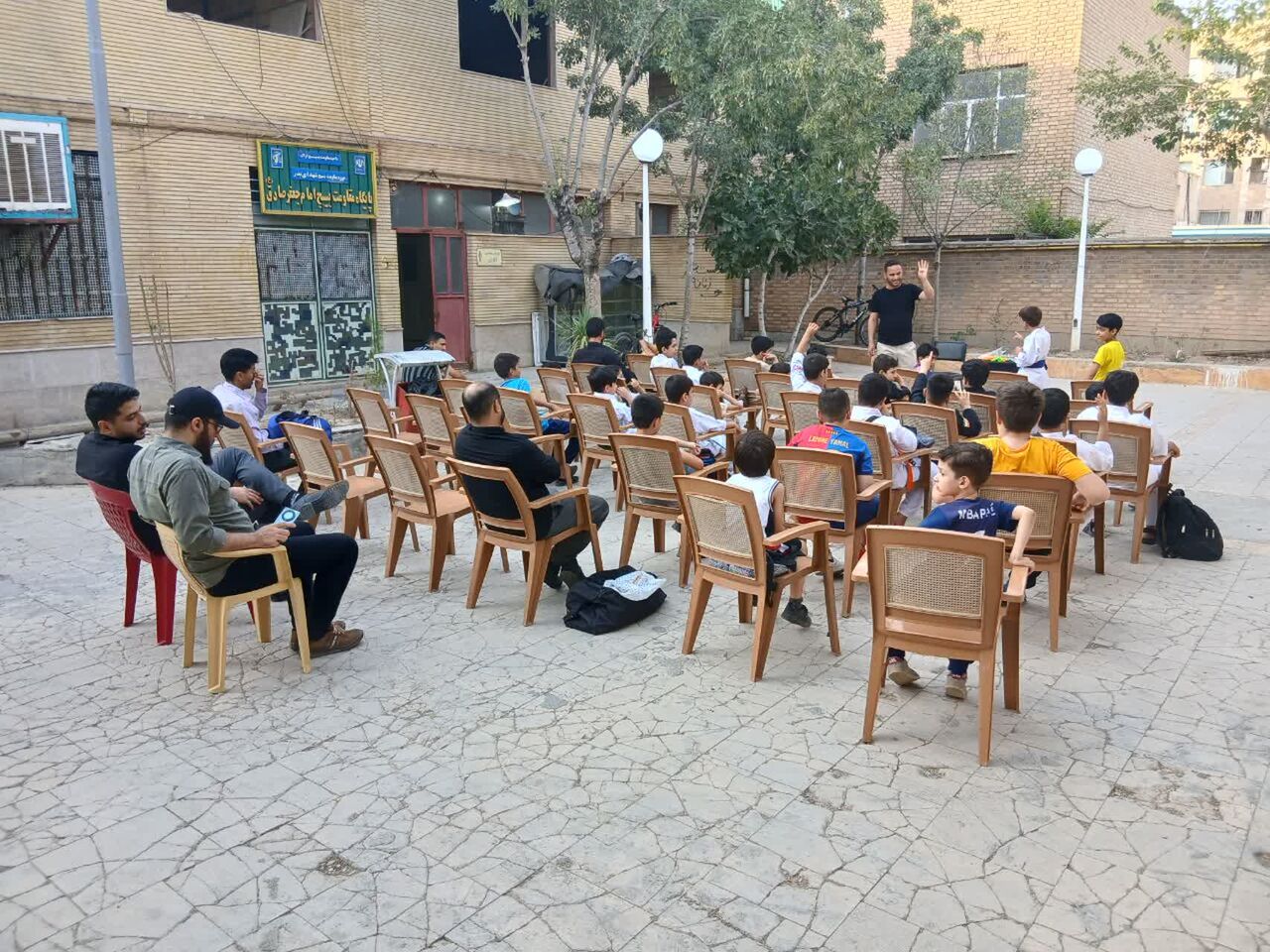 بیانات رهبر انقلاب، نقشه راهی برای کانون‌های مساجد/ از تقویت «سرمایه اجتماعی» تا رونق مساجد با زبان هنر