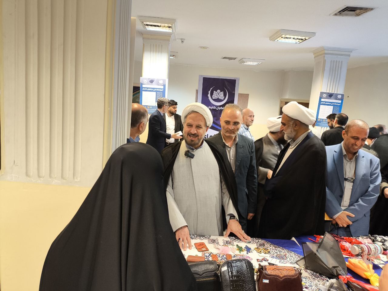 مساجد برای عمران معنوی باید کانون فرهنگی هنری داشته باشند/ در قبال بیانات رهبری درباره کانونها مسئولیم