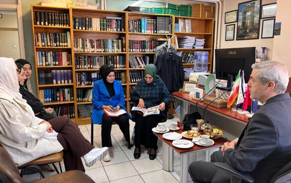 مرکز زنان و جوانان بنیاد دیانت ترکیه میزبان دوره های آموزش زبان فارسی می شود