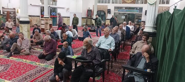  برگزاری برنامه دورهمی محله دهنو با موضوع تربیت فرزند و مسائل خانواده