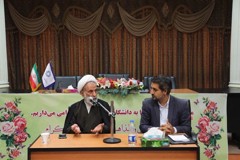 دورههای شیعهشناسی در سراسر کشور برگزار میشود