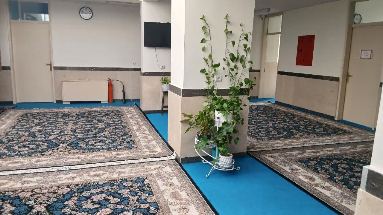 حوزه‌ای که دغدغه‌اش حل مسائل زنان و خانواده است