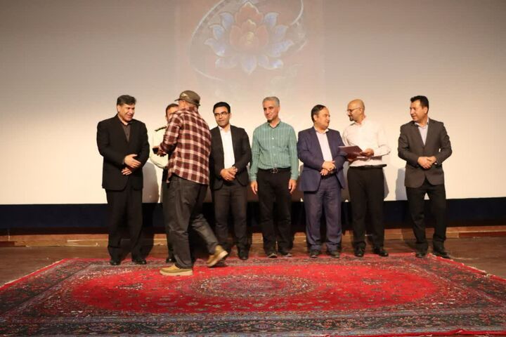 بزرگداشت روز ملی سینما با تجلیل از هنرمندان برتر استان انجام شد