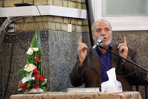 جلسه آموزش قرآن «محسن امیری» در مسجد المهدی (عج) برگزار می‌شود
