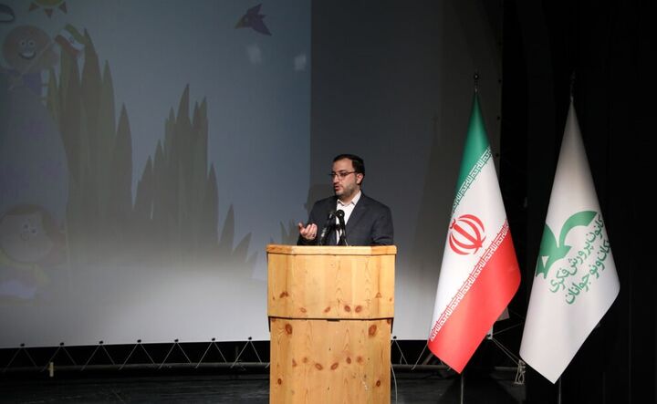 کتاب‌های کانون باید سواد فرهنگی بچه‌ها را افزایش دهد