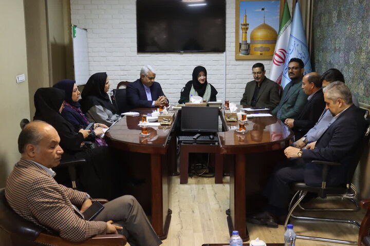 مزیت رقابتی خراسان رضوی در صنایع دستی است