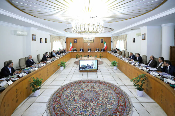 توطئه‌افکنی خارجی بی‌تاثیر است/ باید مراقب قطب‌بندی‌های کاذب و اختلافات داخلی باشیم