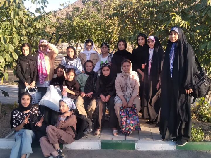 کلاس‌های تقویتی و حلقه‌های معرفتی؛ دو بال تربیتی کانون حضرت زینب(س)