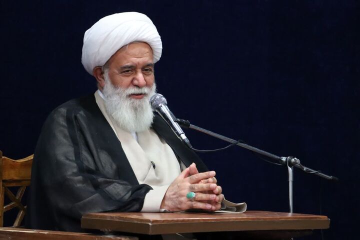 روحانی باید تربیت گر و اهل مهارت باشد