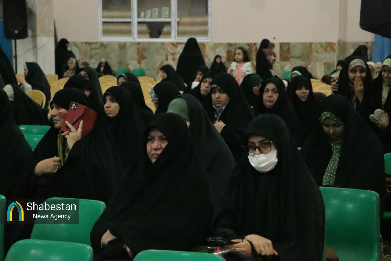 همایش تجلیل از ائمه جماعات و «شریکةالامام» در رفسنجان+تصاویر