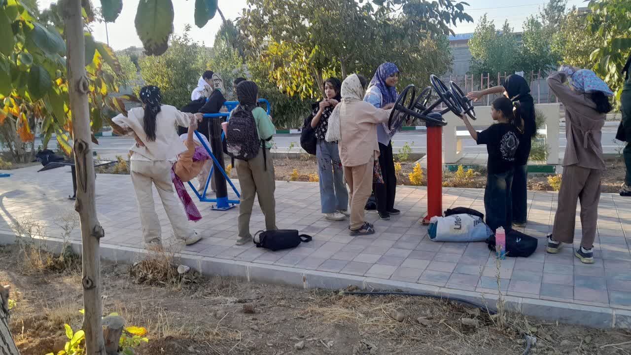 کلاسهای تقویتی و حلقههای معرفتی؛ دو بال تربیتی کانون حضرت زینب(س)