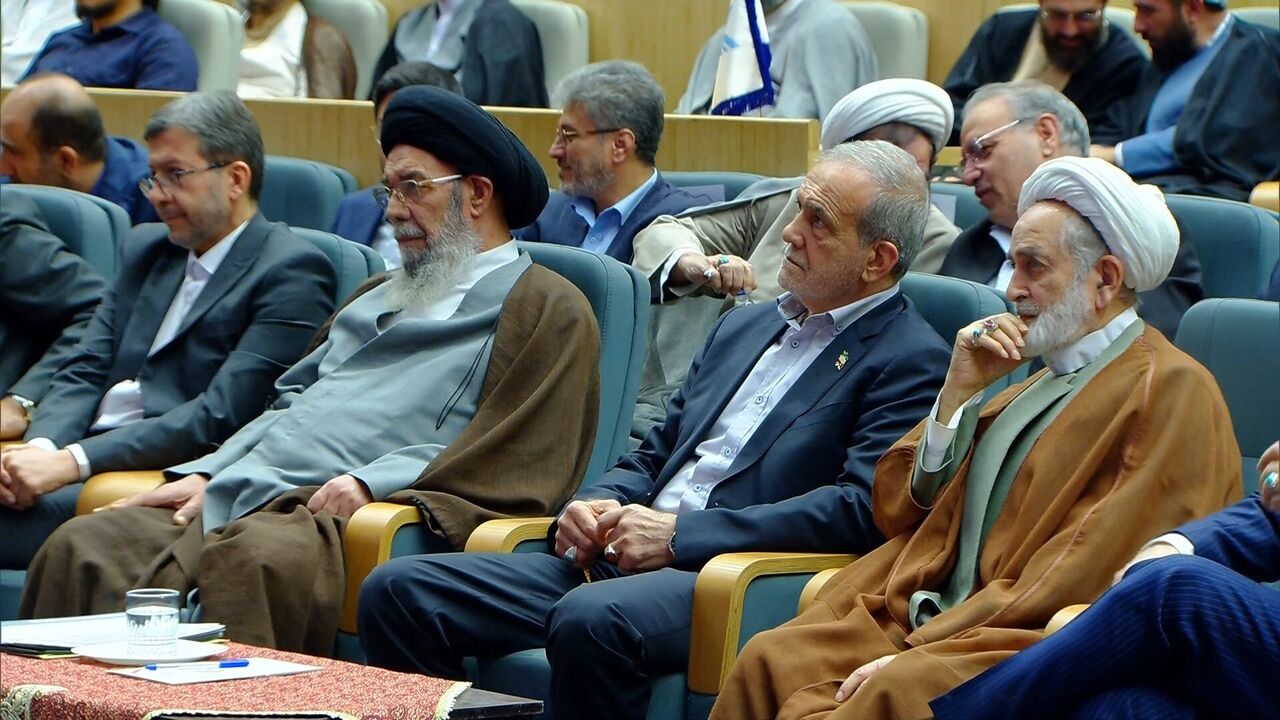 با پیروی از دستورات امیرالمومنین(ع) الگو جهانی شویم