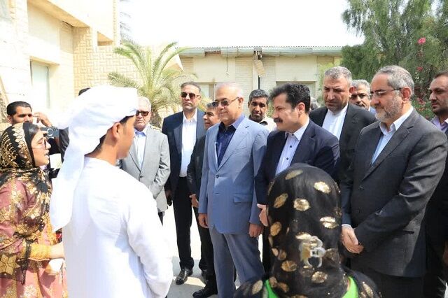 معاون رئیس‌جمهور در امور توسعه روستایی وارد قشم شد
