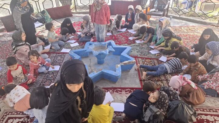 اردوی مادر دختری برای ترویج فرزندآوری