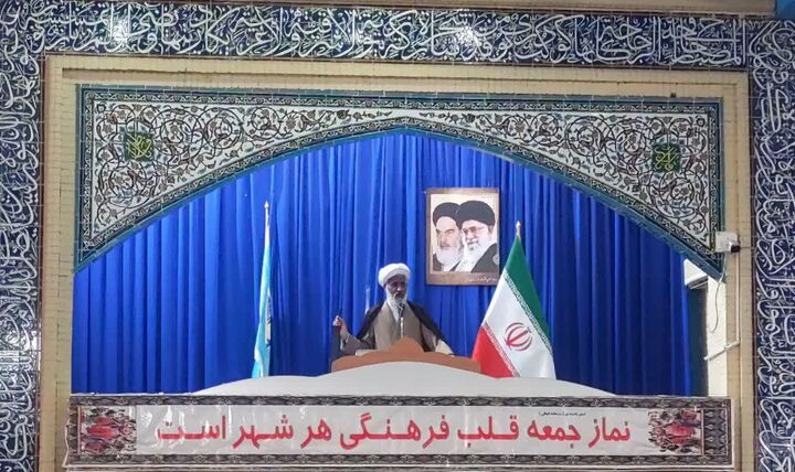 مسئولان برای رفع محرومیت‌ها تلاش خودشان را دو چندان کنند