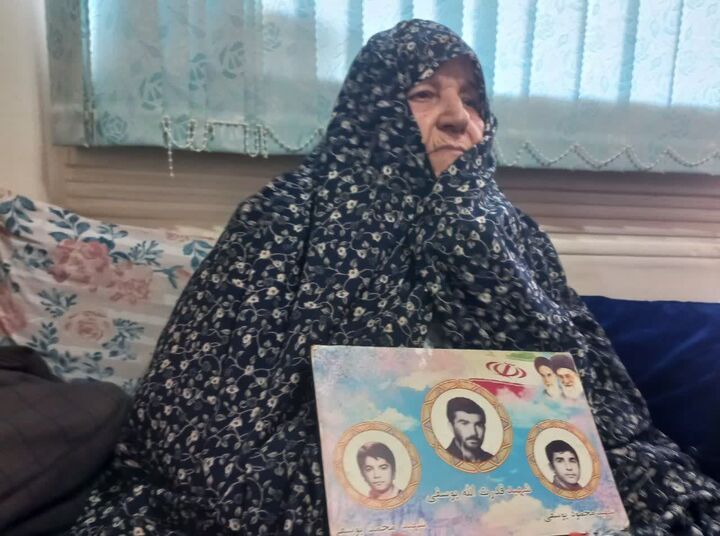 ارادت مادر شهیدان یوسفی به حضرت زینب(س)؛ پلاکی که نذر کاشی‌های حرم عقیله شد