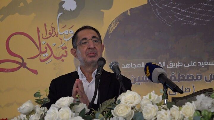 نیروهای غربی به دنبال ضعیف کردن مقاومت و وحدت ملی هستند