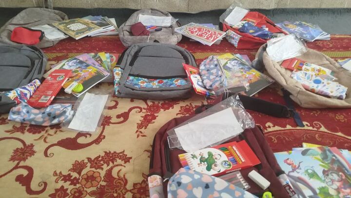 توزیع ۱۹۳ بسته تحصیلی میان دانش‌آموزان نیازمند در کرمانشاه