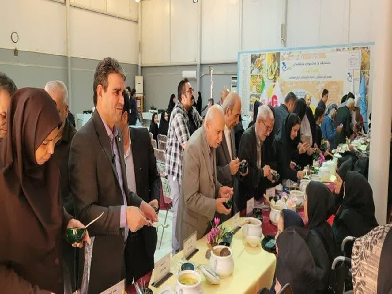 «طعم امید»️ فرصتی برای معرفی توانمندی‌های بانوان معلول مشهدالرضا(ع)