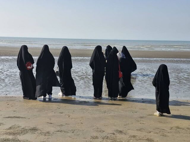 اردوی درون‌شهری دختران نوجوان مسجدی/ سفری از شادی به زیارت و ایثار