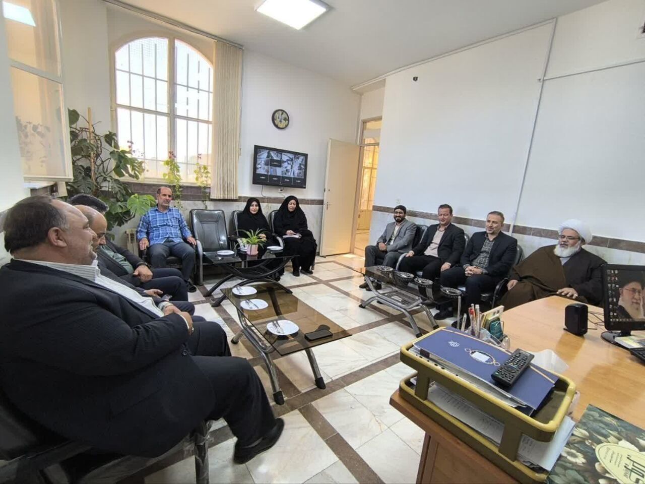 بازدید مدیرکل فرهنگ و ارشاد اسلامی از ستاد کانون های مساجد کرمانشاه 