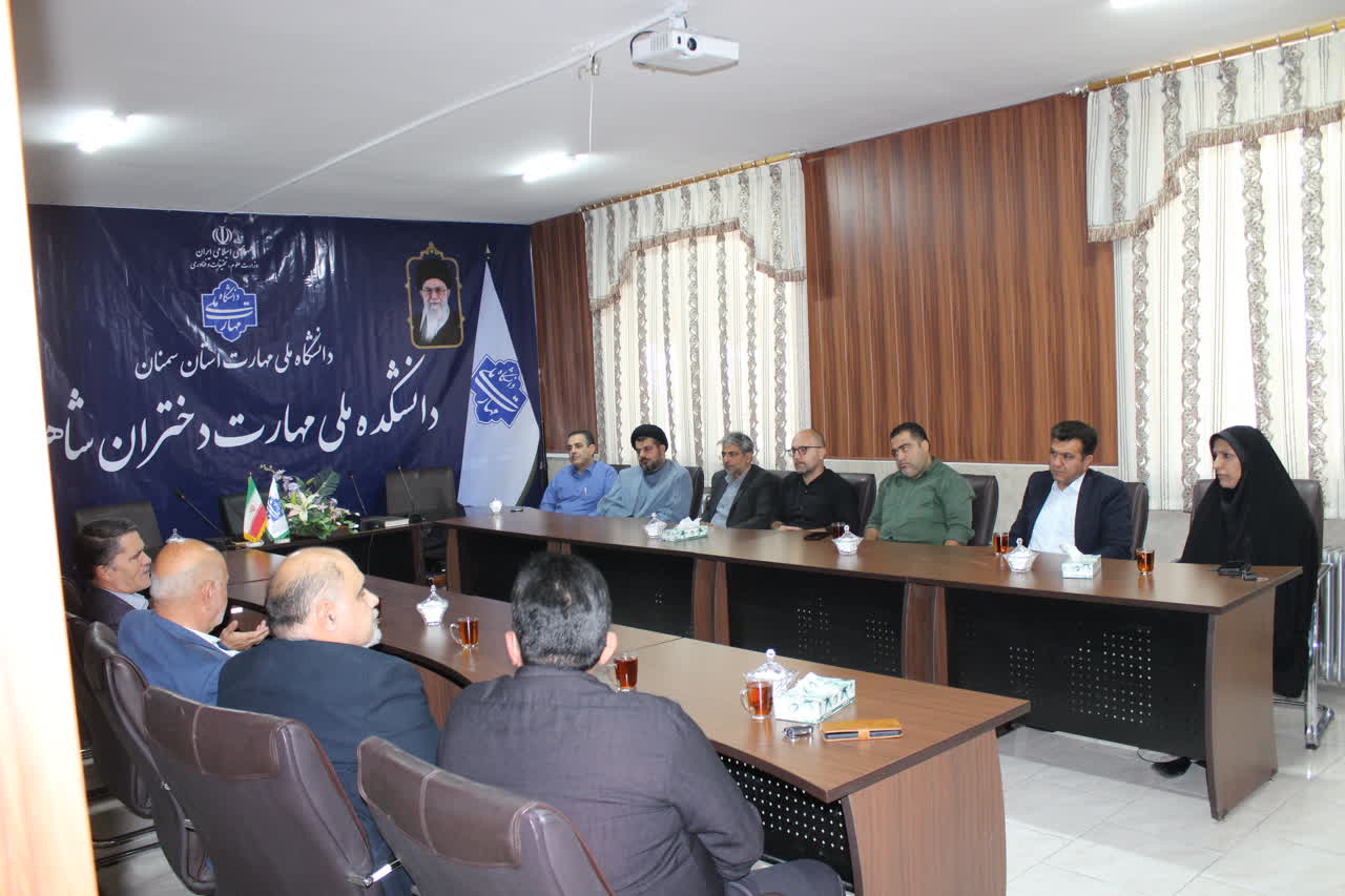 توسعه آموزش‌های مهارتی و تقویت زیرساخت‌ها ضروری است