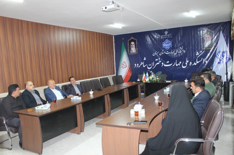 توسعه آموزش‌های مهارتی و تقویت زیرساخت‌ها ضروری است