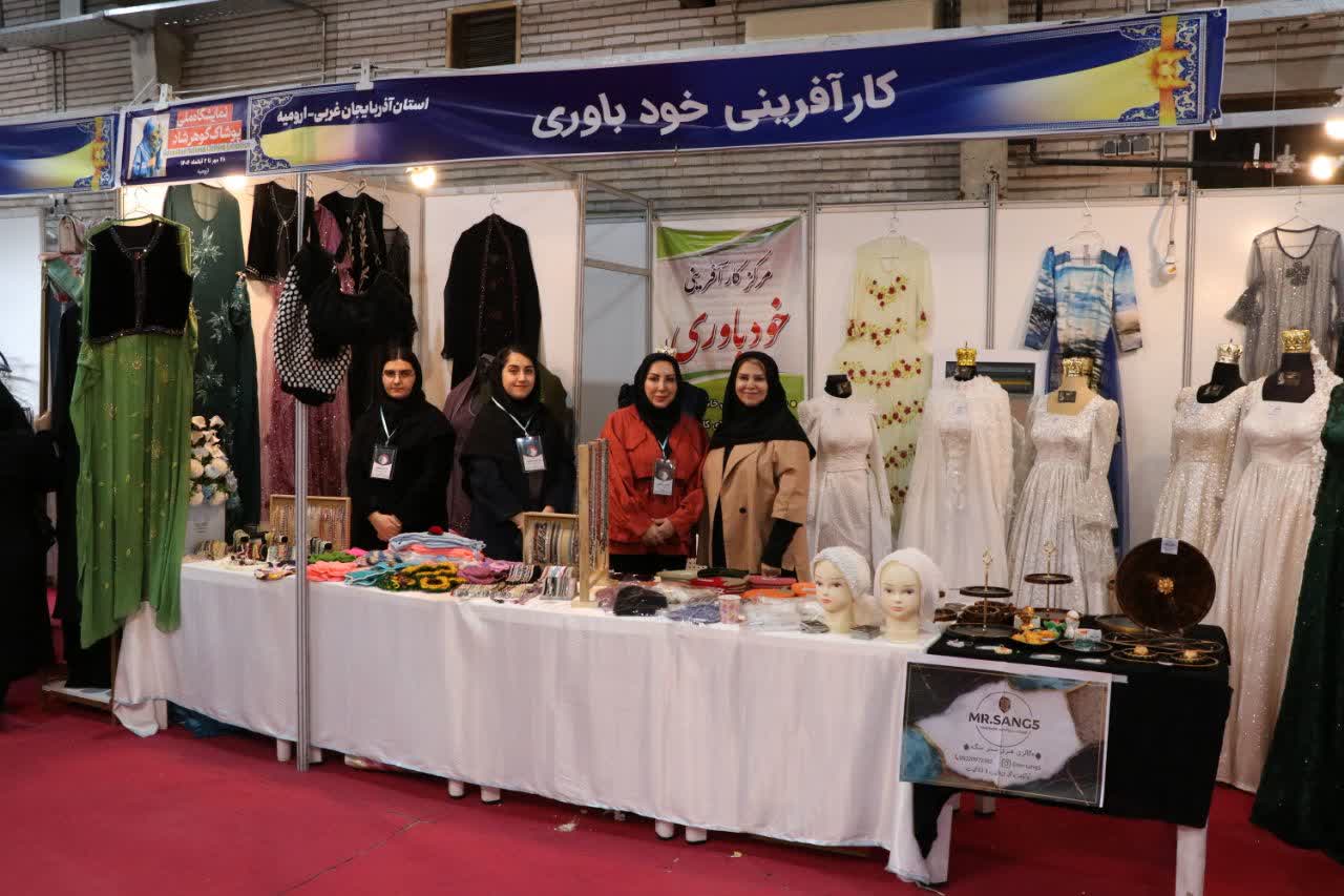 فراتر از چرخ خیاطی؛ صنعت پوشاک، موتور محرک توانمندسازی اقتصادی زنان ایران