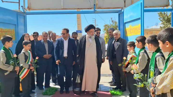 نواخته شدن «زنگ نماز» در دبستان و پیش‌دبستانی غیردولتی غزالی