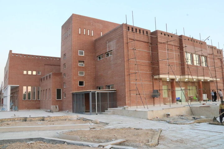 پایان انتظار ۱۶ ساله؛ بزرگ‌ترین کتابخانه جنوب فارس آماده بهره‌برداری می‌شود