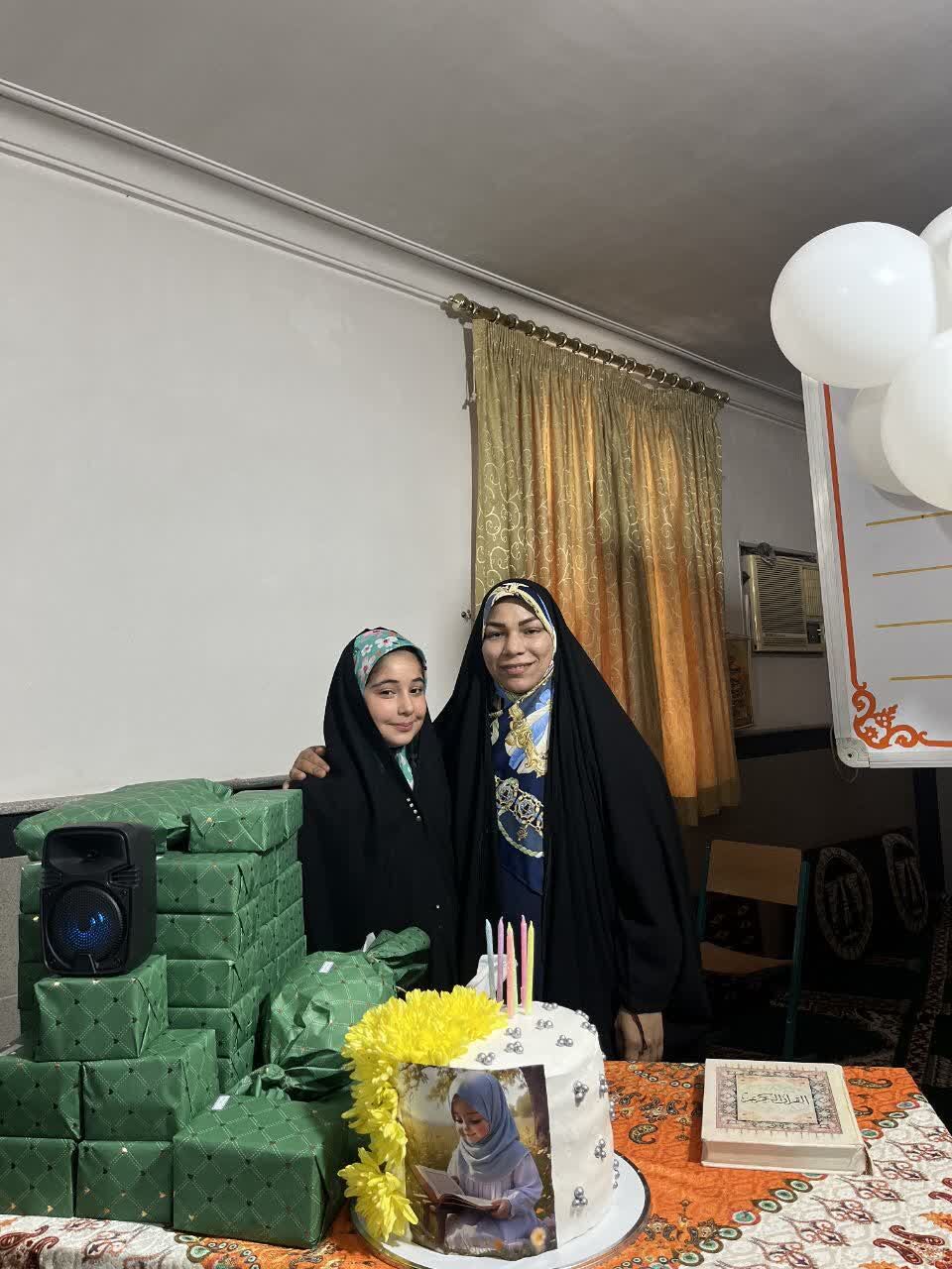 جشن قرآنی و تقدیر از قرآن آموزان کانون منهاج نکا