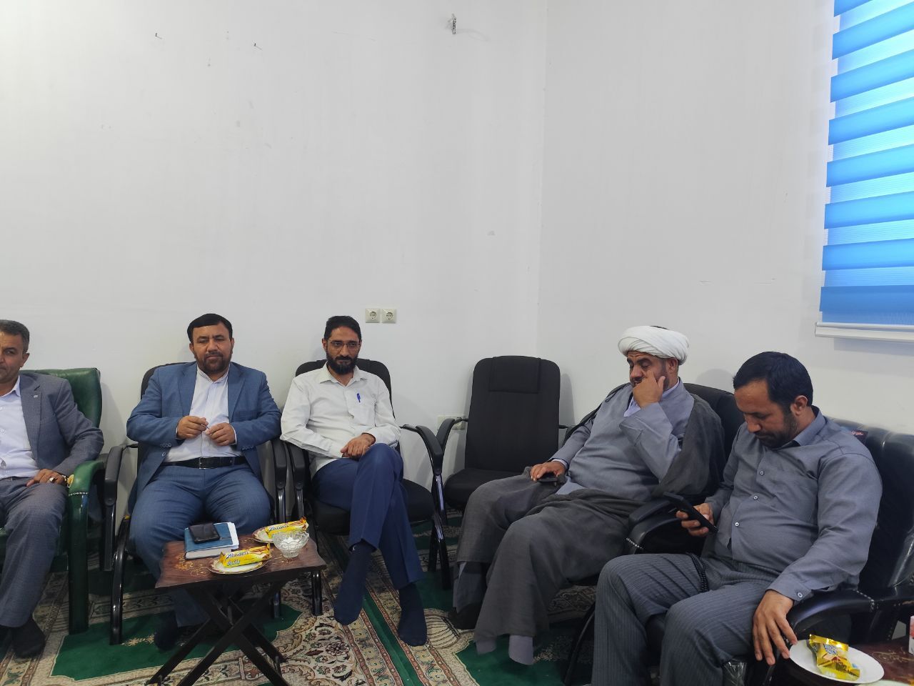 حجاب و عفاف حق بانوان و جامعه ماست