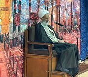 محبت و اخلاق پیامبر، فتح کننده قلوب بشر است/عبادت بدون اخلاق، انسان را نجات نمی‌دهد