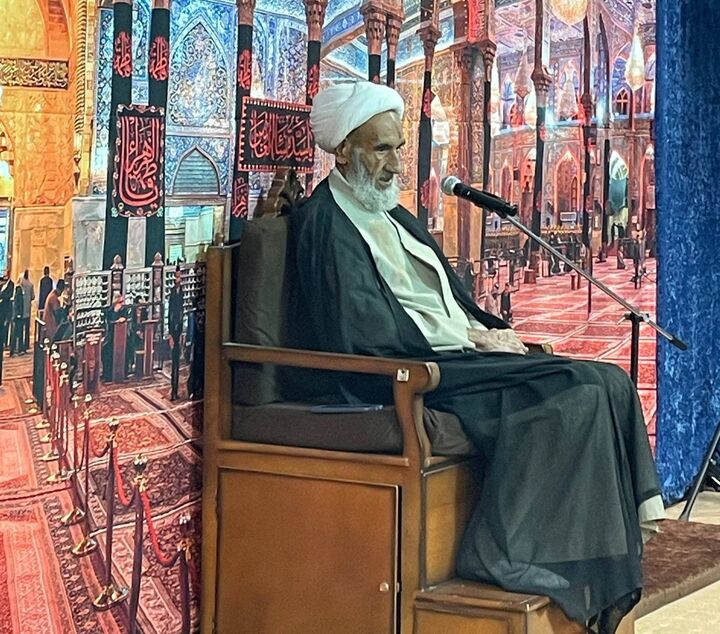 محبت و اخلاق پیامبر، فتح کننده قلوب بشر است/عبادت بدون اخلاق، انسان را نجات نمی‌دهد