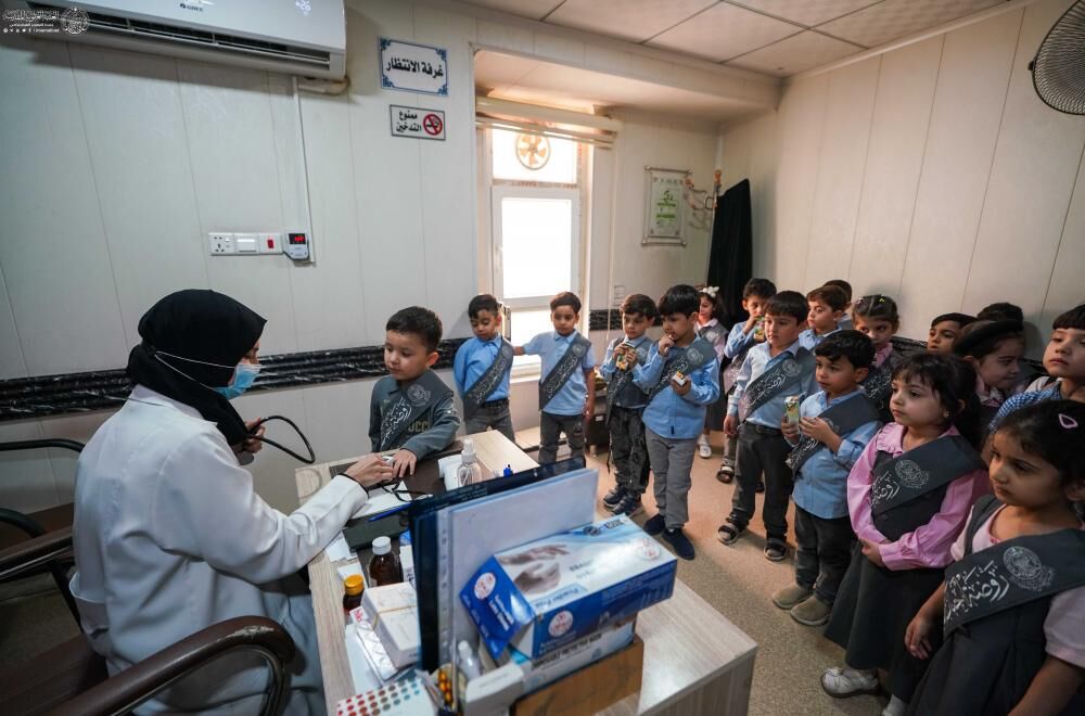 برگزاری برنامه ویژه کودکان مهدکودک «احباب امیر» توسط آستان مقدس علوی