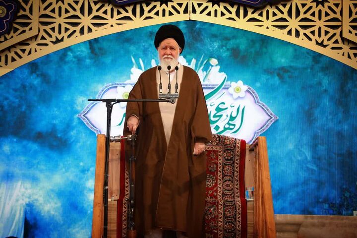 دشمن به دنبال تضعیف خداباوری در نسل جوان است