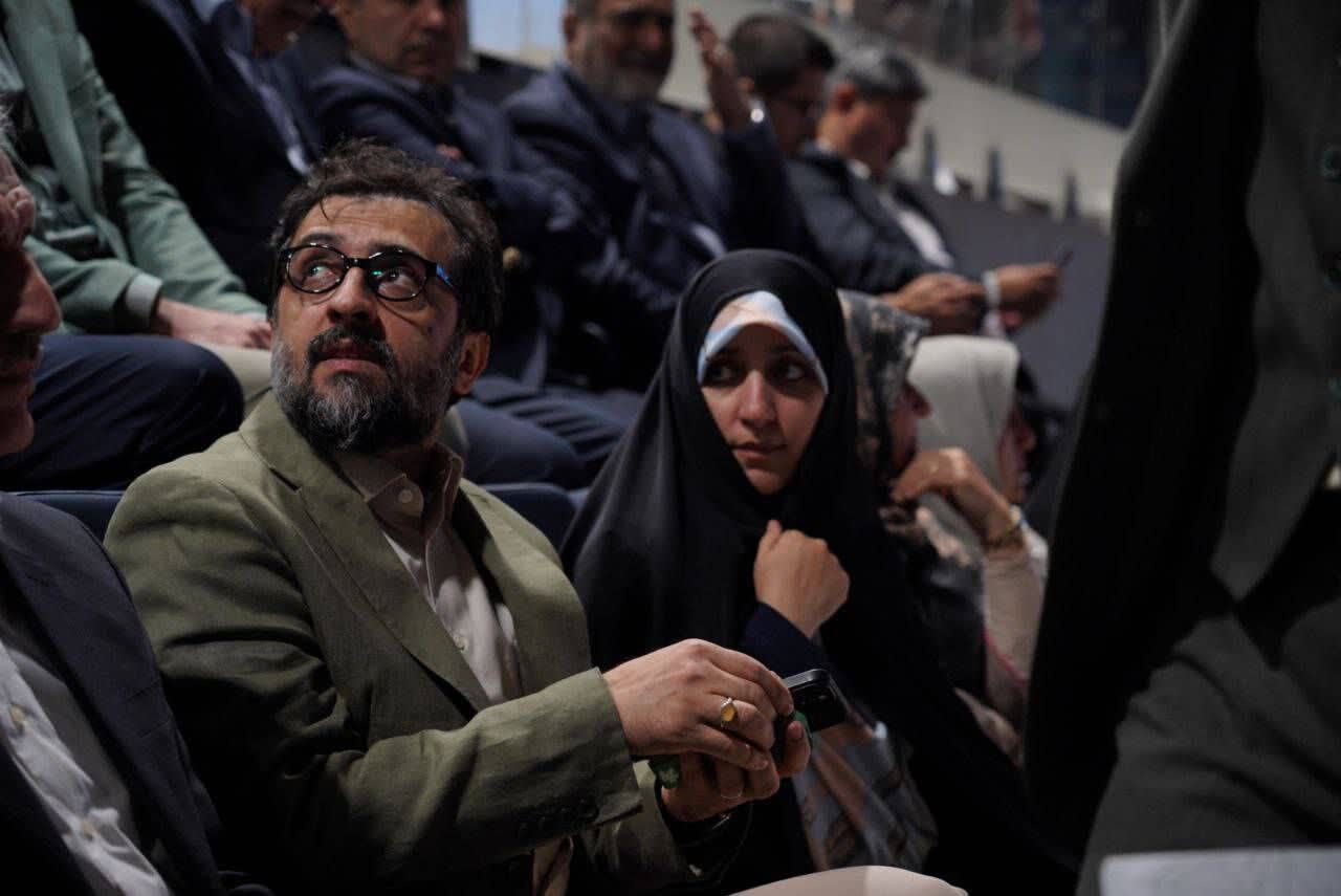 از هنرمندان برگزیده جشنواره ملی عکس «خانواده ایرانی» تجلیل شد